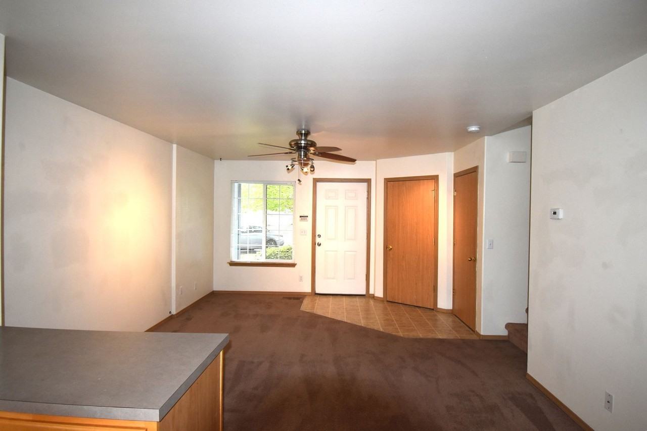 3513 22nd Ct Se - Photo 3 of 20