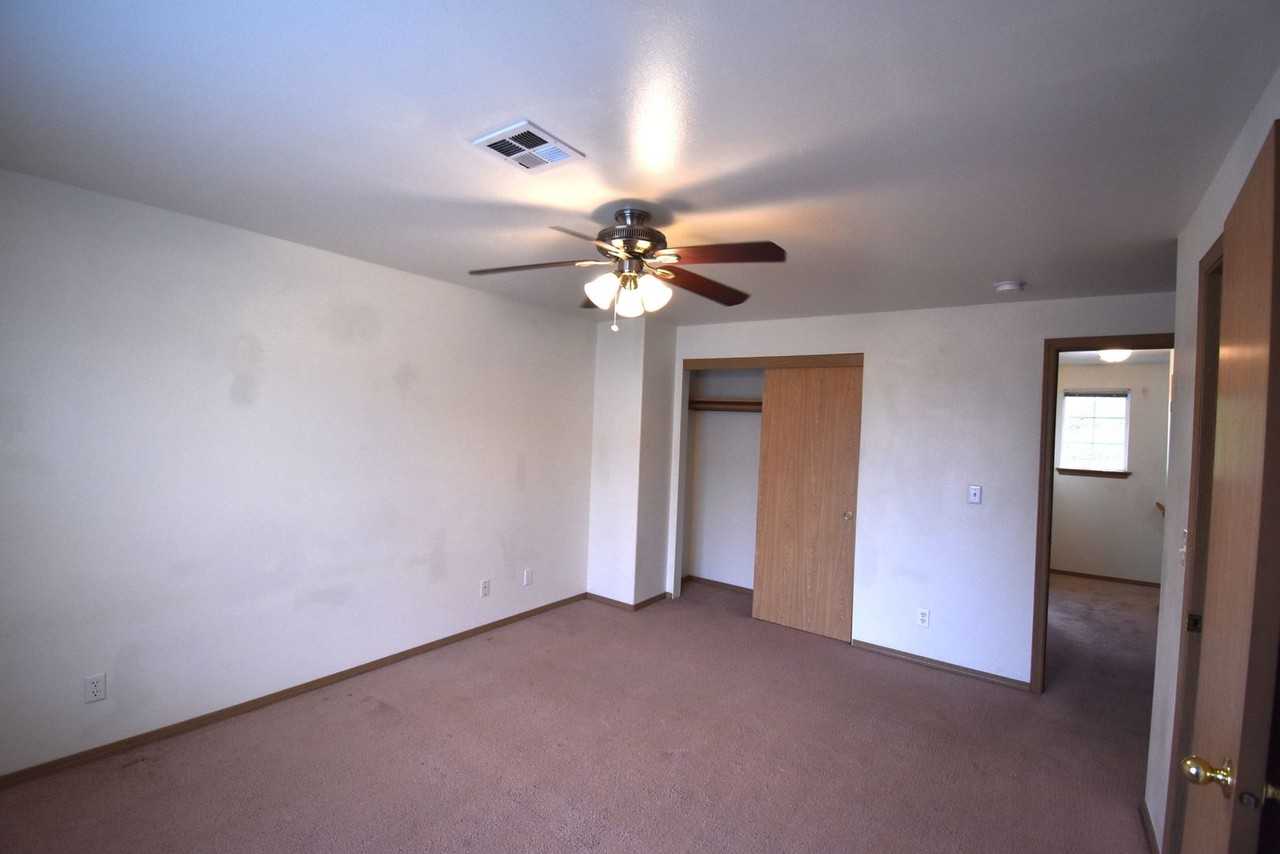 3513 22nd Ct Se - Photo 6 of 20