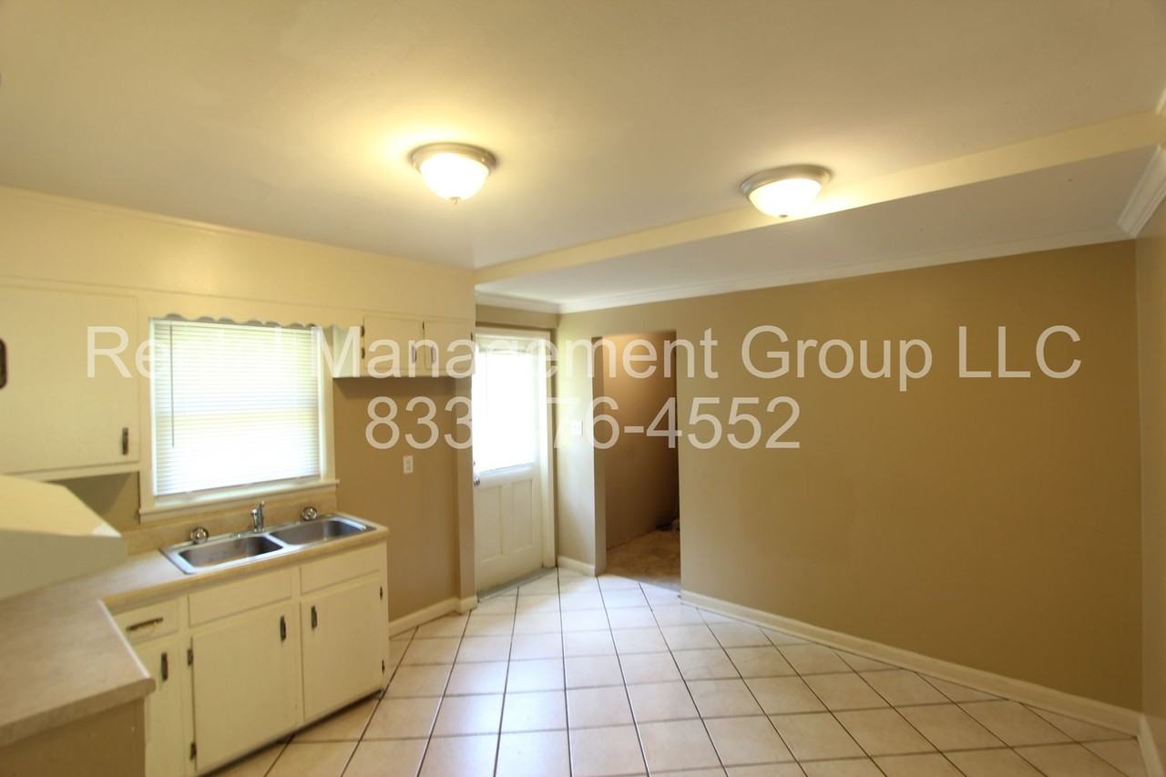 2232 6th St Ne - Photo 6 of 16