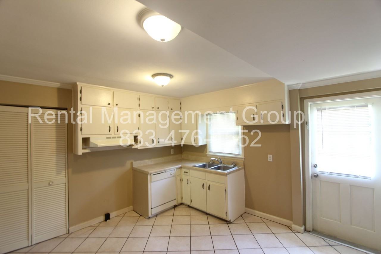 2232 6th St Ne - Photo 7 of 16