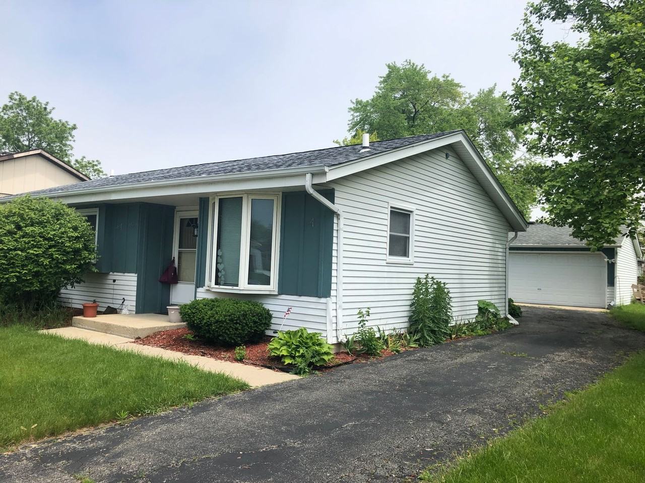 1757 20th Ave - Photo 4 of 31