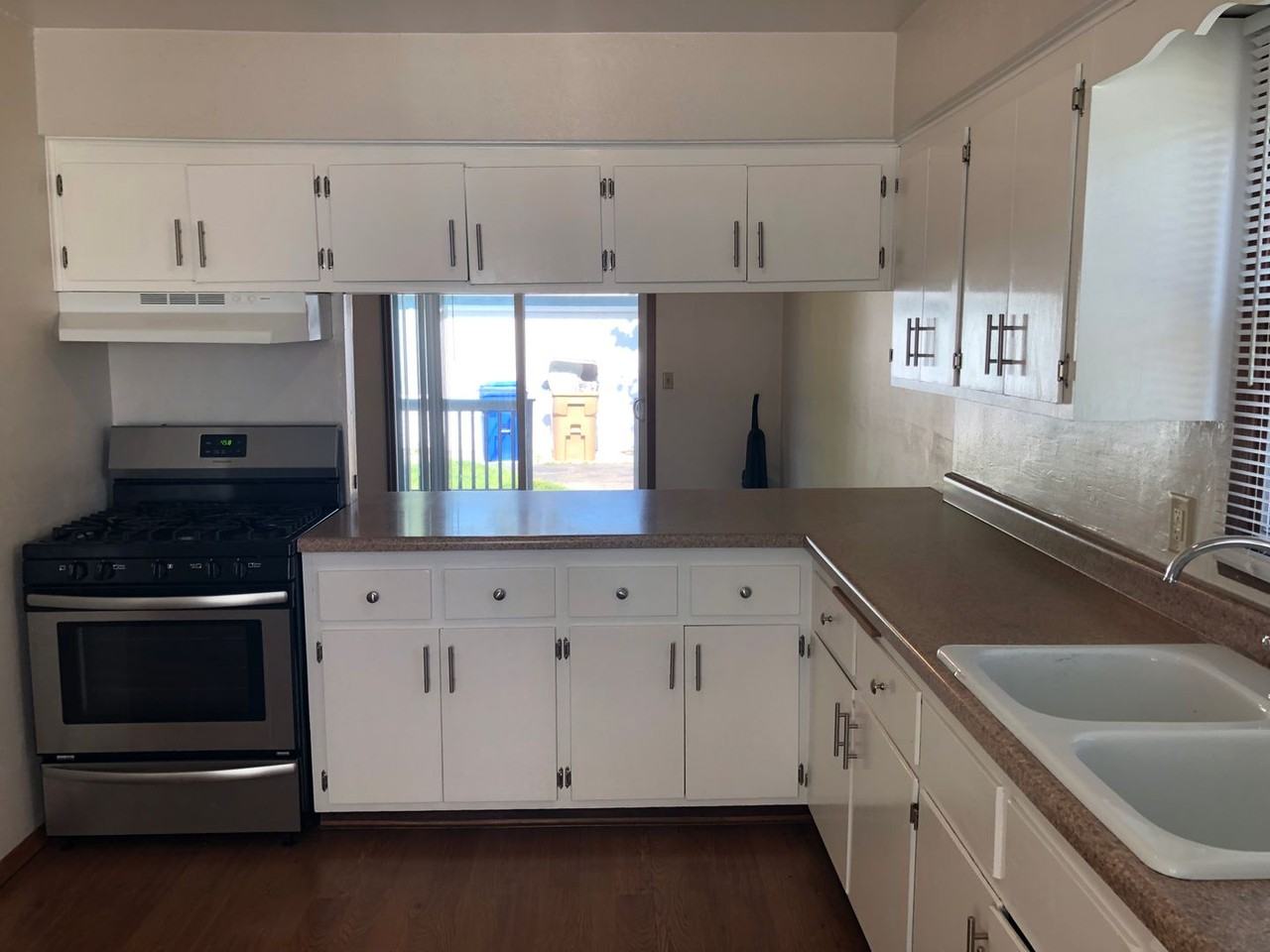 1757 20th Ave - Photo 7 of 31