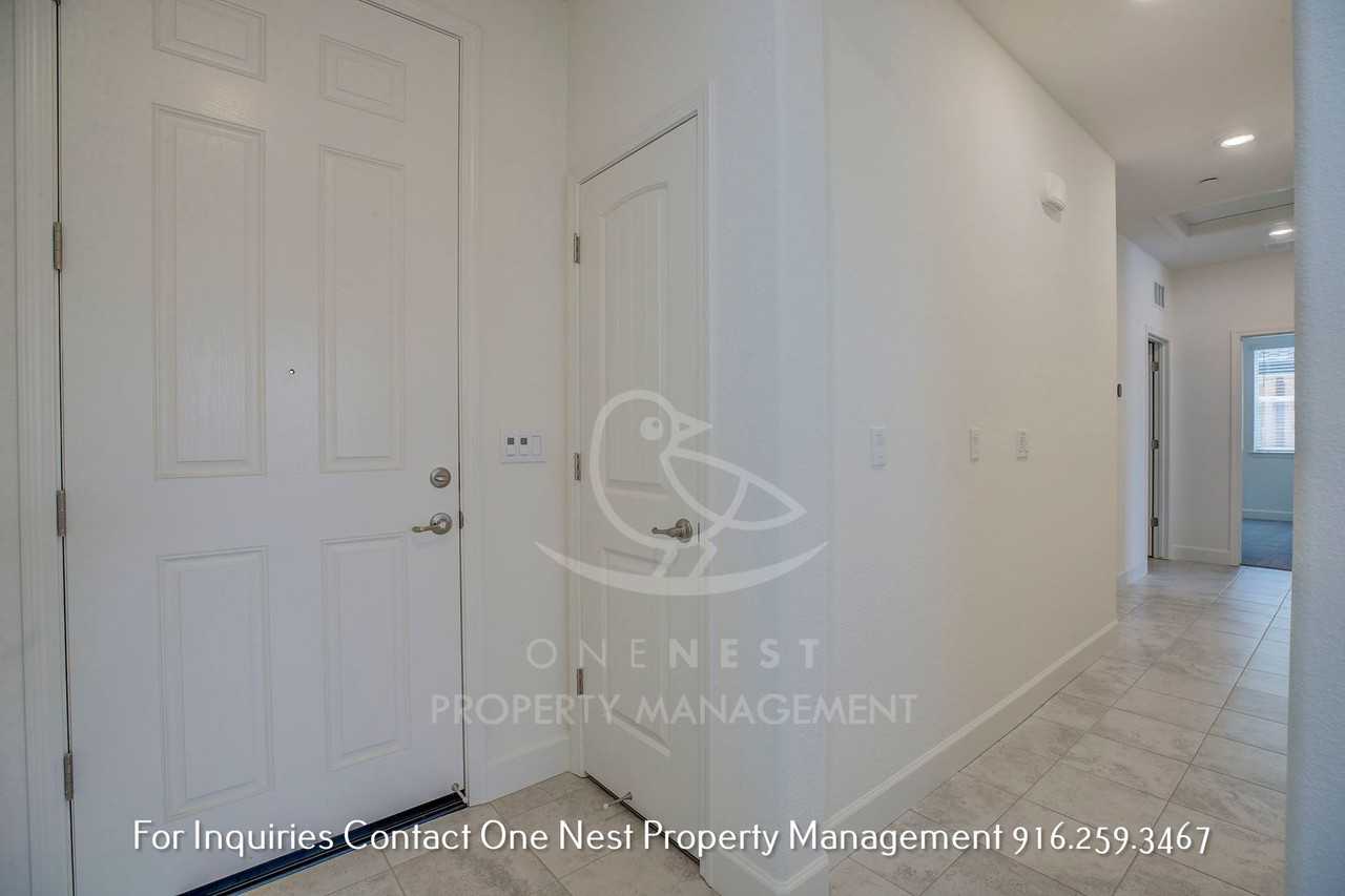 250 Martos Ct - Photo 5 of 25