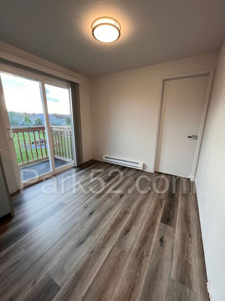 5606 Parker Rd E #C - Photo 6 of 12