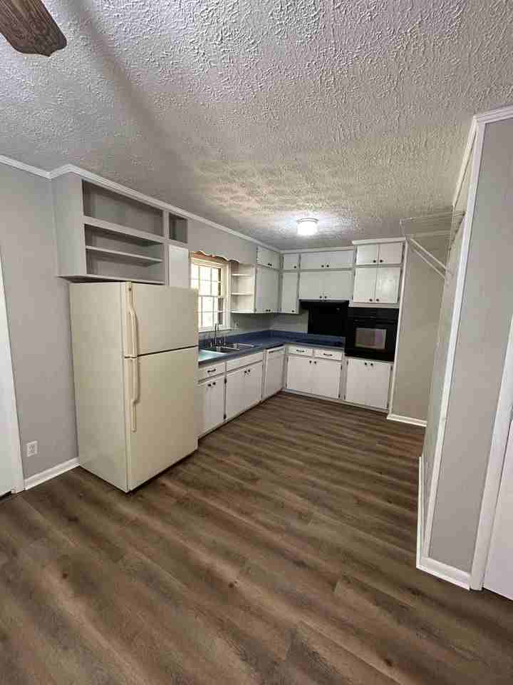 5402 Arrow Ave - Photo 4 of 13