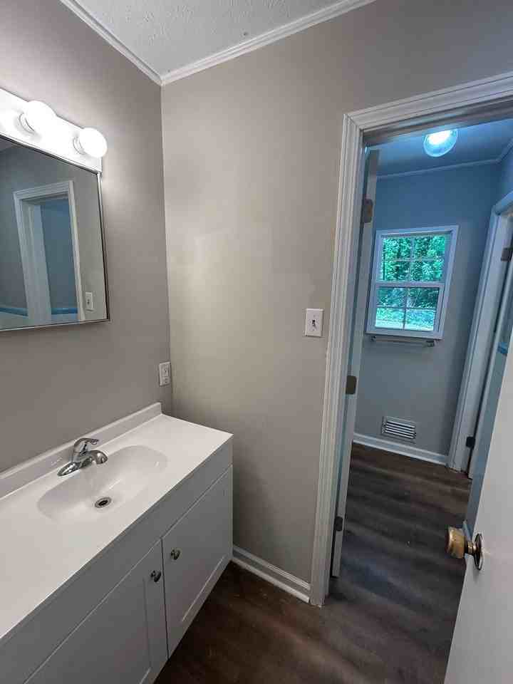 5402 Arrow Ave - Photo 6 of 13