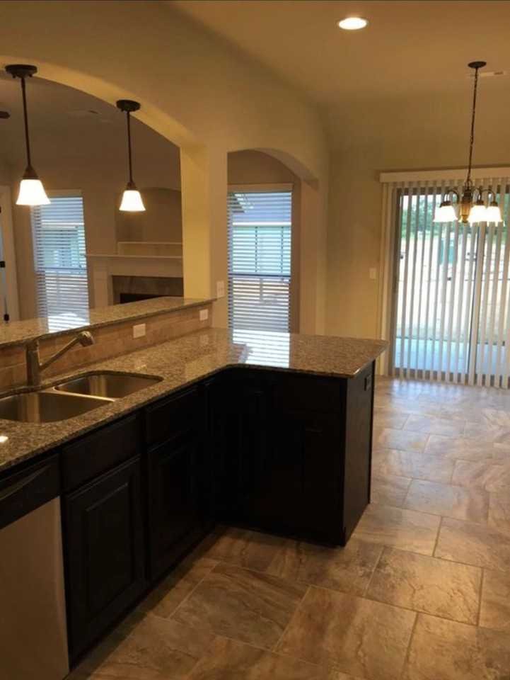 3061 N Downs Ave - Photo 3 of 22