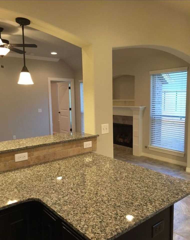 3061 N Downs Ave - Photo 4 of 22