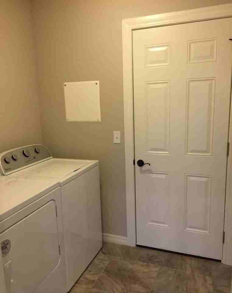 3061 N Downs Ave - Photo 5 of 22