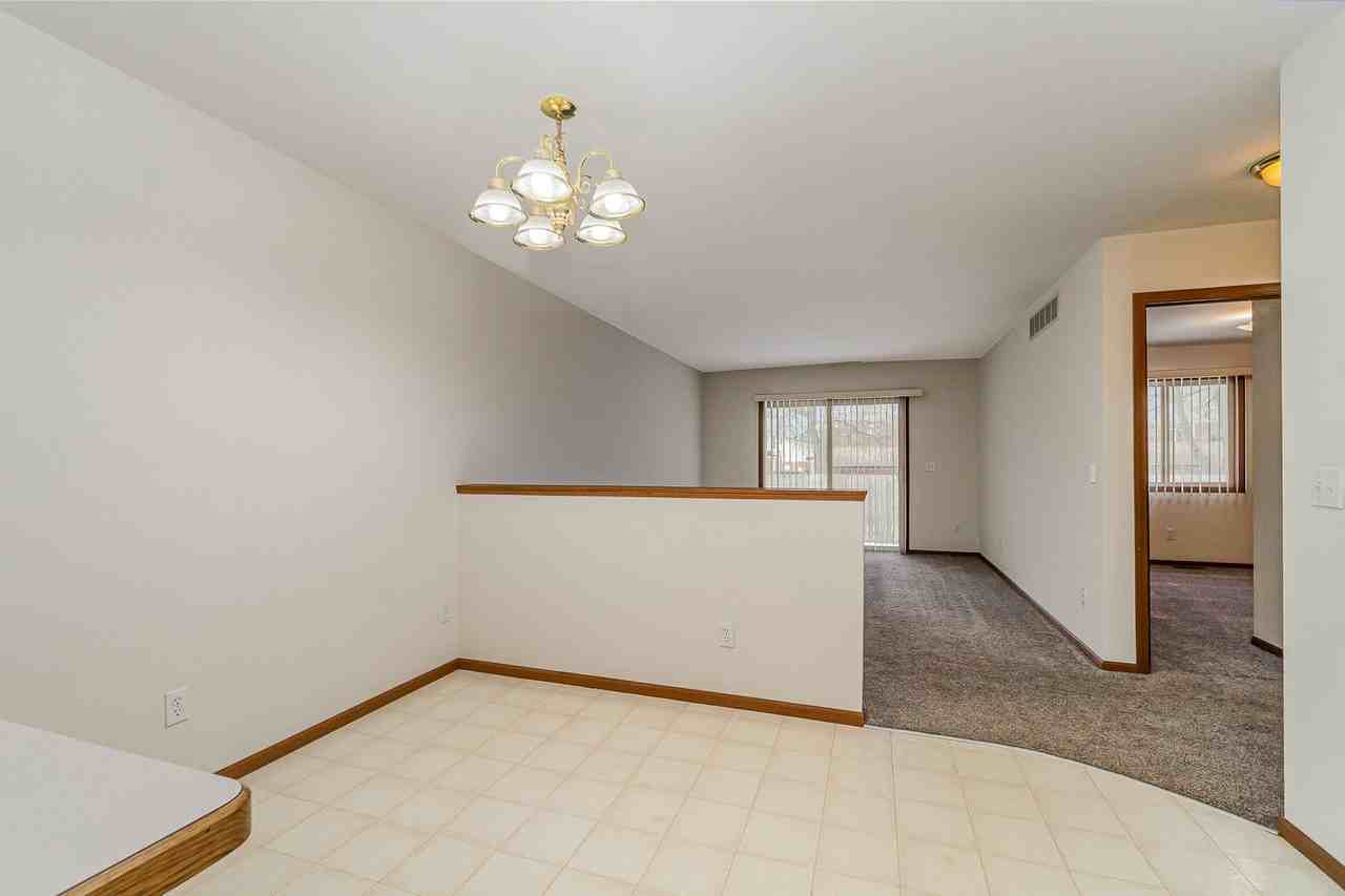 2413 Morning Dawn Dr - Photo 6 of 36