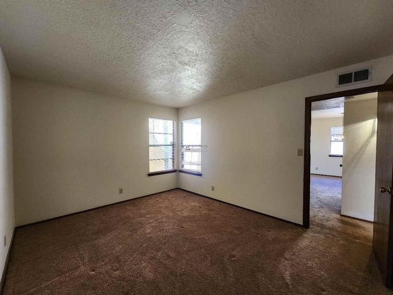 3234 Calle De Molina - Photo 3 of 9