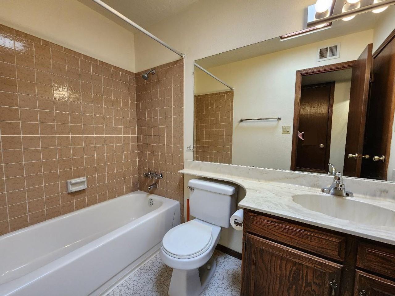 3234 Calle De Molina - Photo 4 of 9