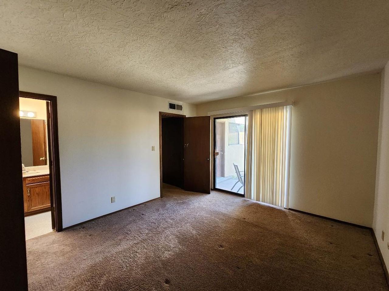 3234 Calle De Molina - Photo 5 of 9