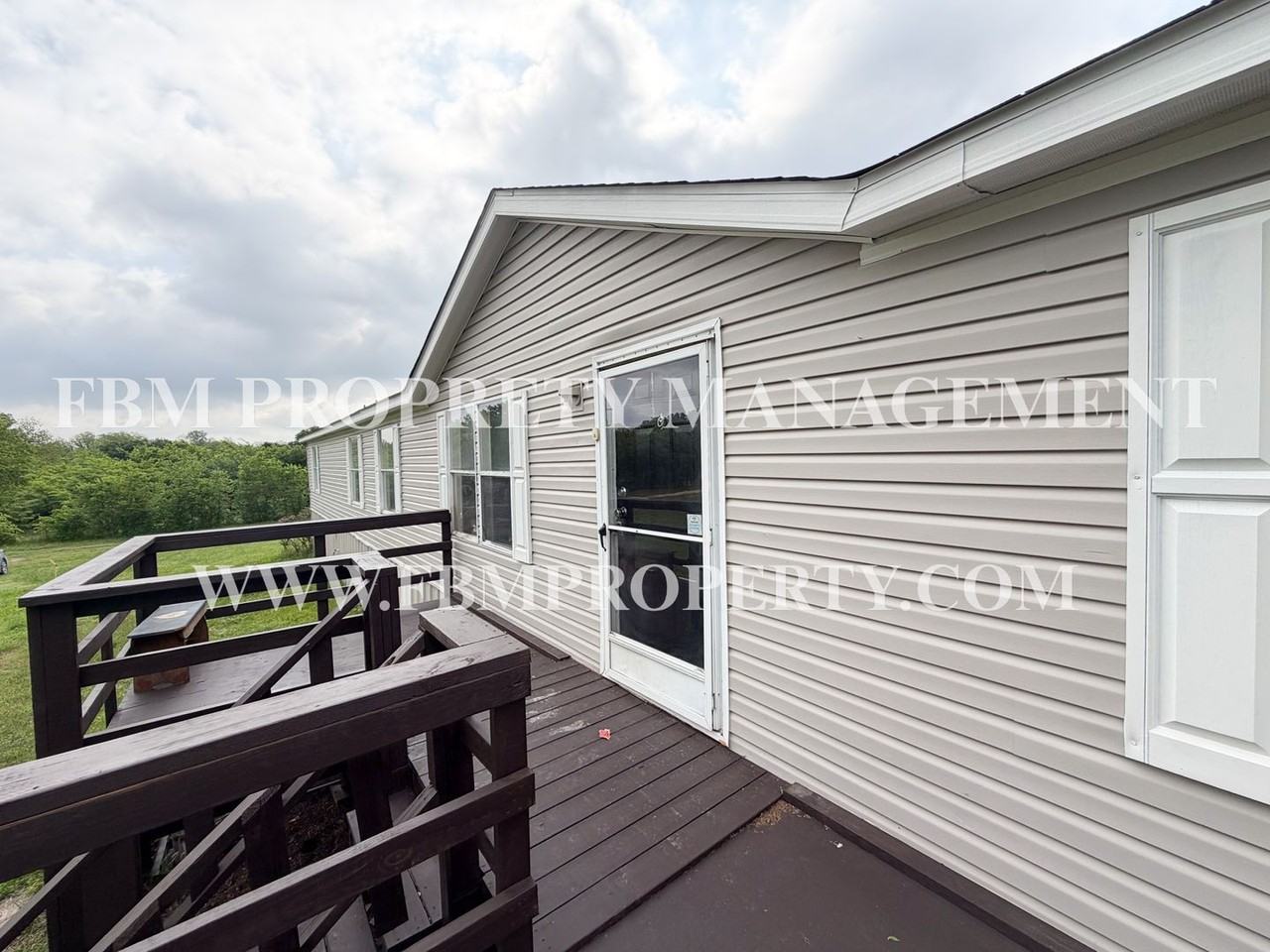 1075 Pluto Rd - Photo 4 of 20