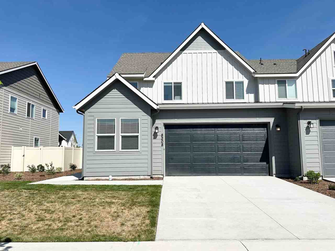 8208 W Pacific Yew St - Photo 3 of 50