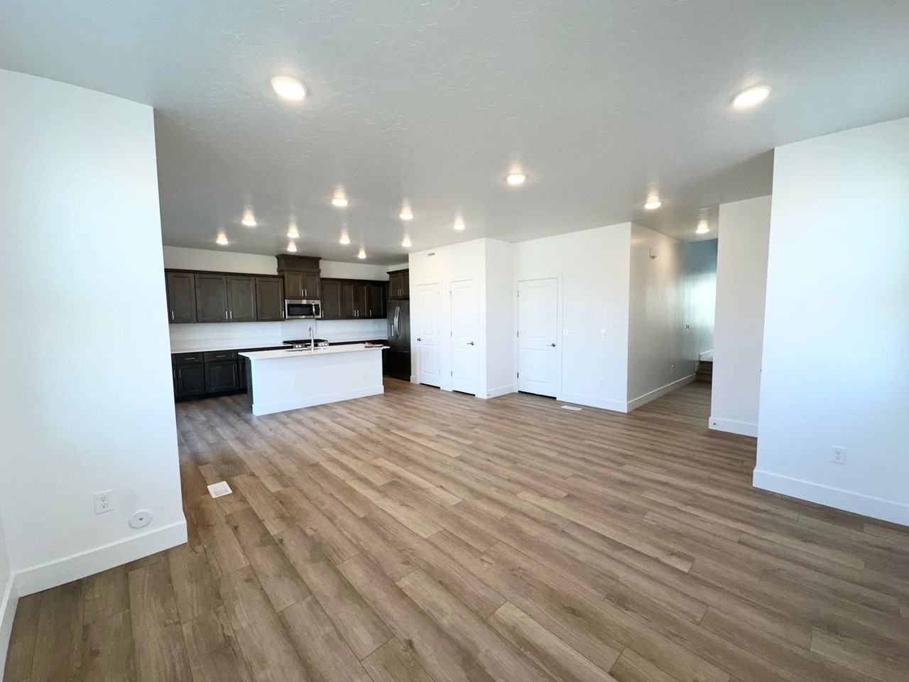 8208 W Pacific Yew St - Photo 6 of 50