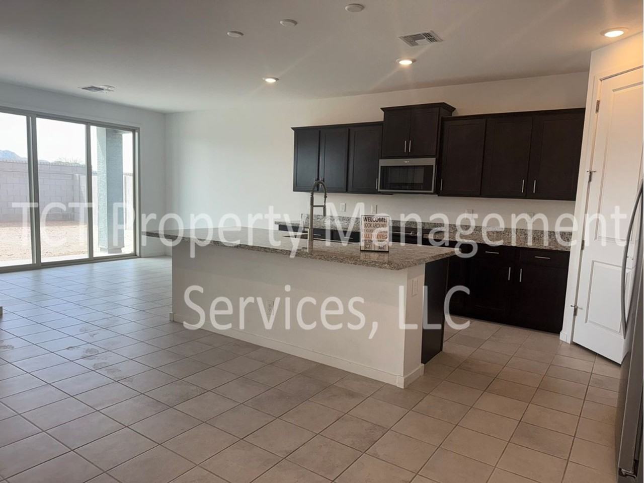 35744 N Bloom St - Photo 2 of 21