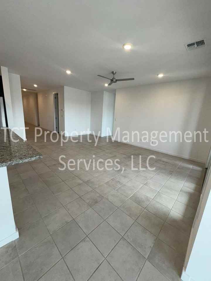 35744 N Bloom St - Photo 5 of 21