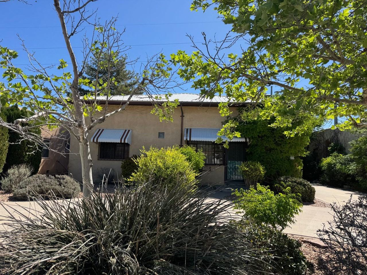 820 Vassar Dr Ne - Photo 2 of 25