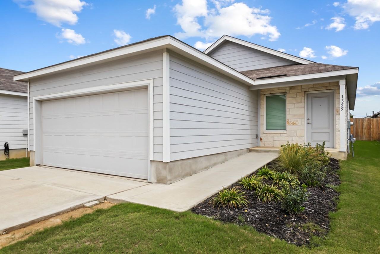 1355 Neria Loop - Photo 3 of 27