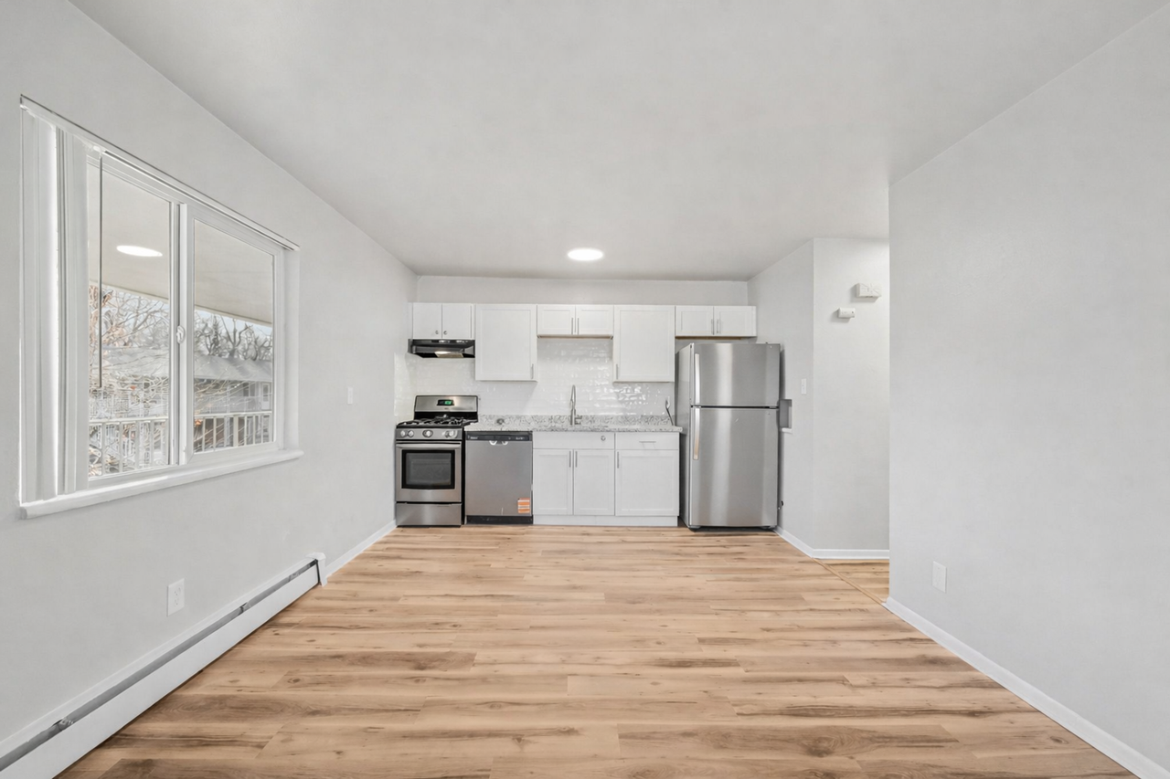 Aspen Creek Apartments - Photo 3 of 9