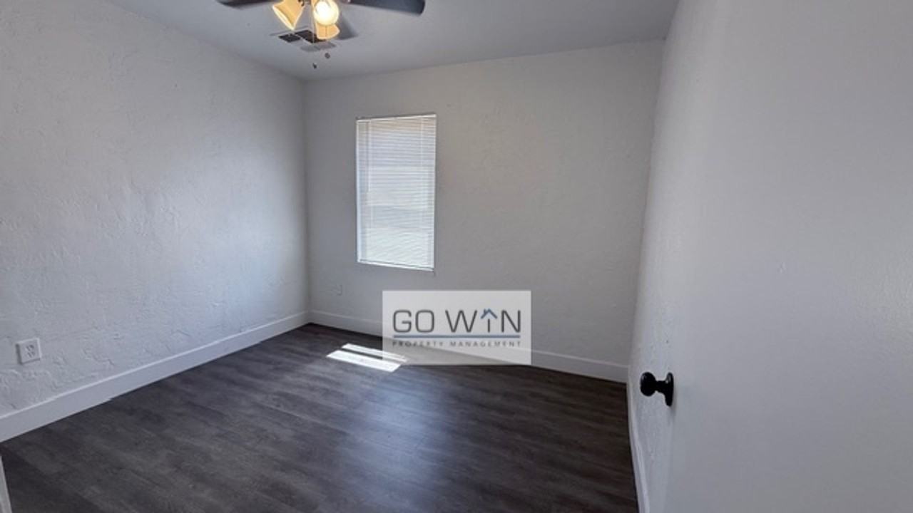 407 N 38th St - Photo 6 of 15