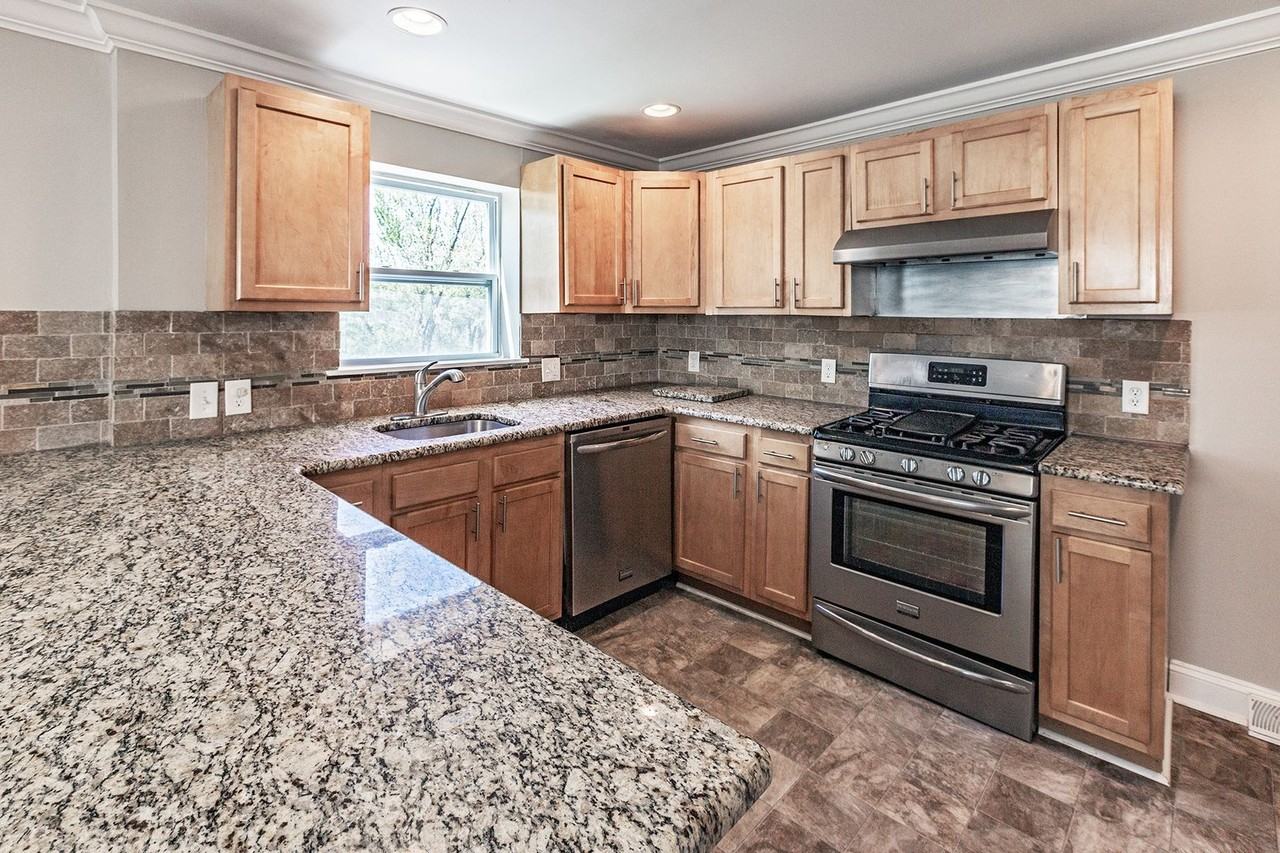 40 Booker Cir - Photo 6 of 16