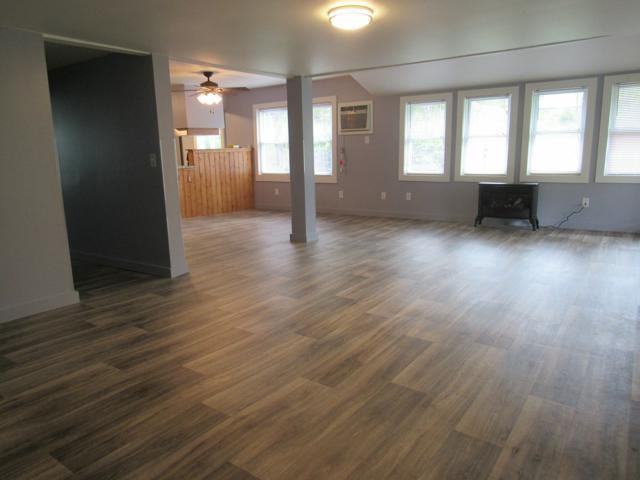 112 Saddle Crk - Photo 6 of 33