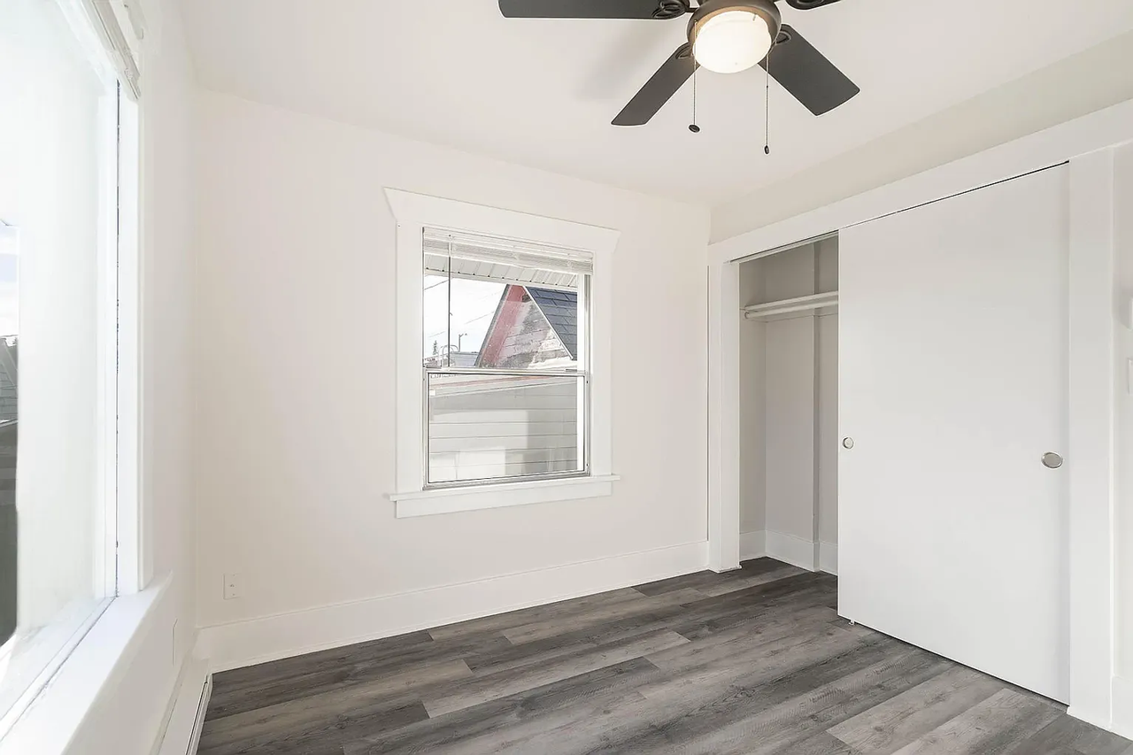 1312 39th St - Photo 6 of 13