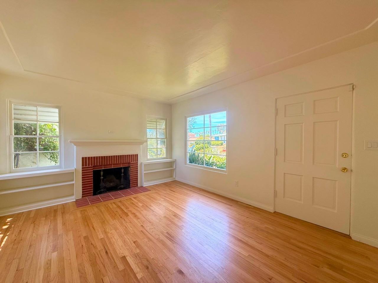 1159 Wilbur Ave - Photo 7 of 10