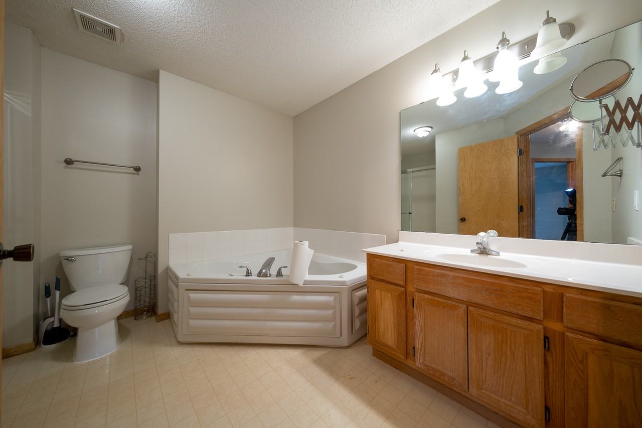 15353 Greenhaven Ln #106 - Photo 5 of 20