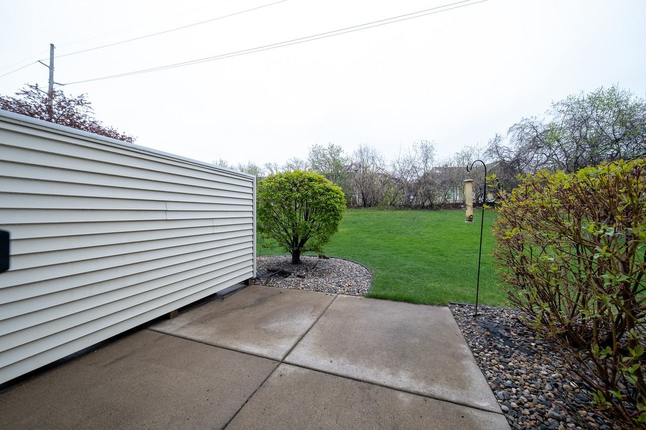 15353 Greenhaven Ln #106 - Photo 6 of 20