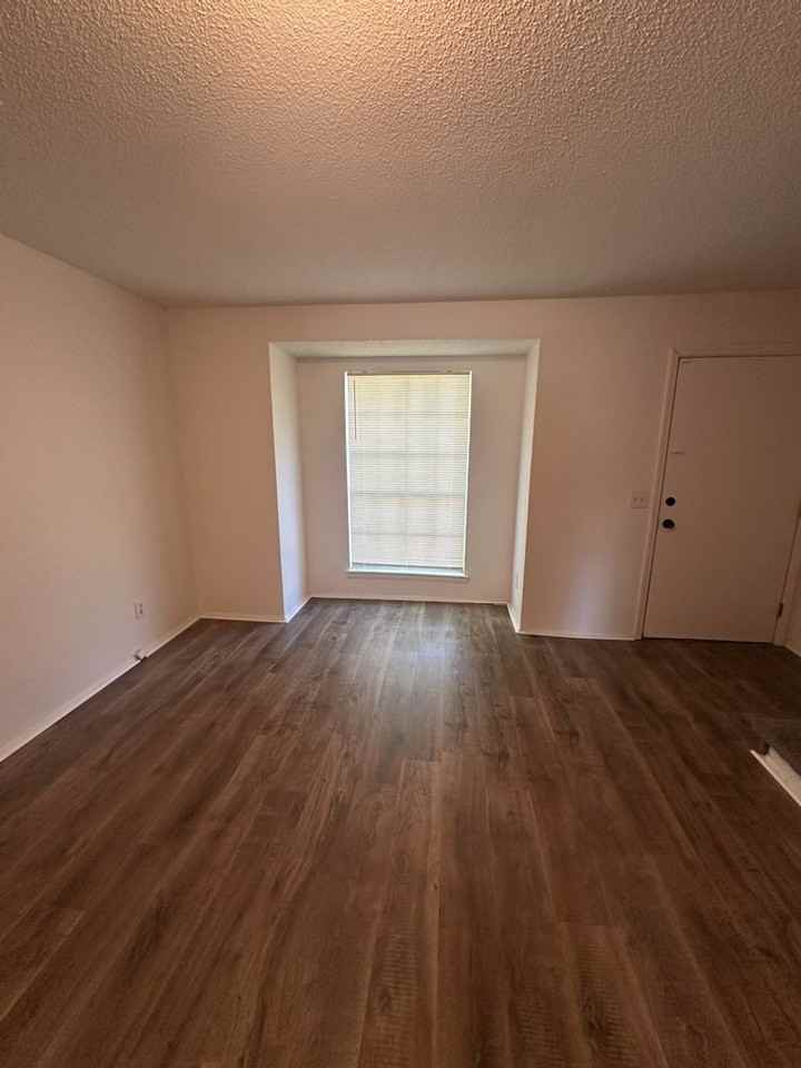 505 Mountain Ridge Rd - Photo 2 of 17