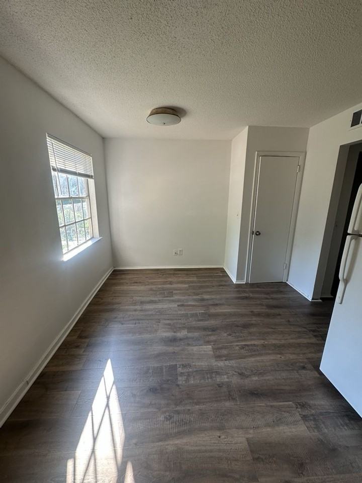 505 Mountain Ridge Rd - Photo 6 of 17