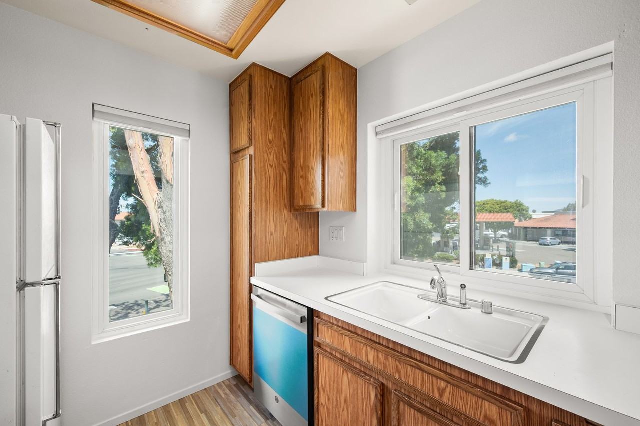 8355 Capricorn Way #12 - Photo 5 of 22