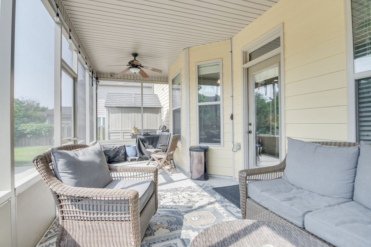 2514 Ravenna Ln - Photo 2 of 50