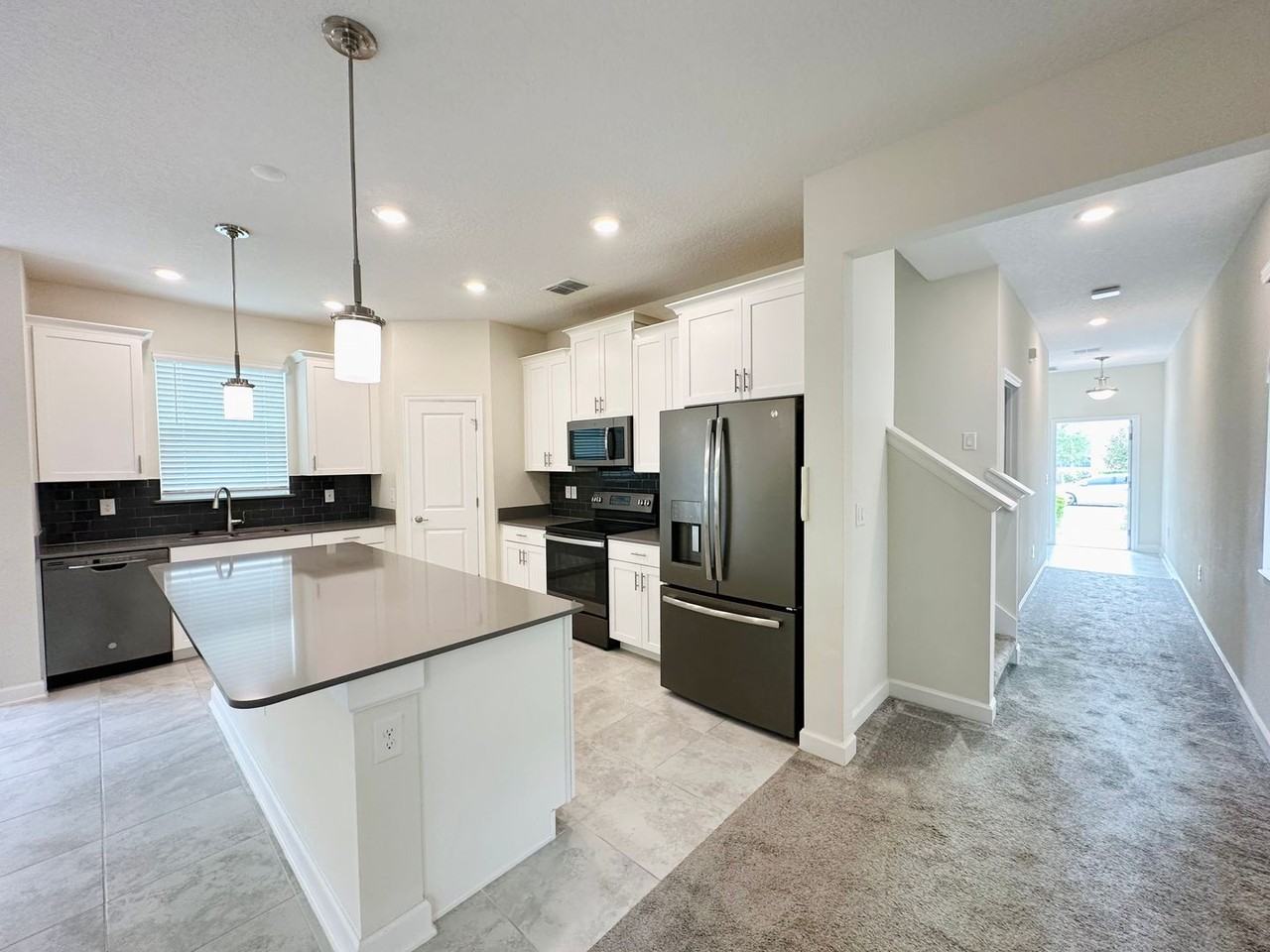 11823 Charades St - Photo 5 of 41