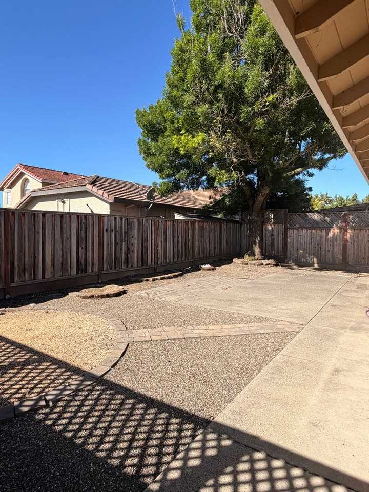 1011 Ventana Dr - Photo 4 of 4