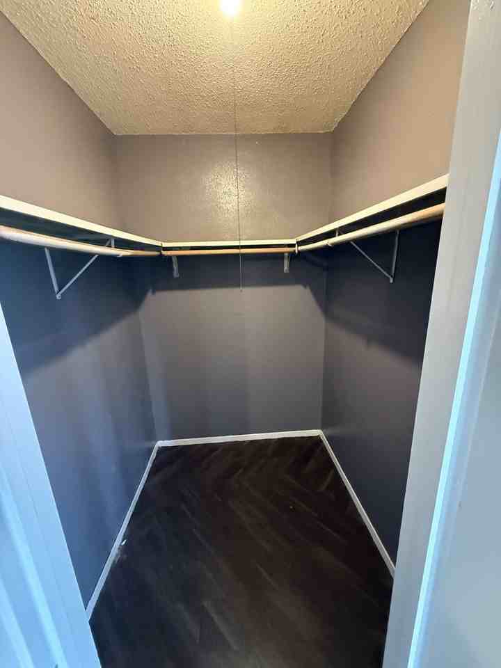 4511 Little Hill Cir - Photo 3 of 10