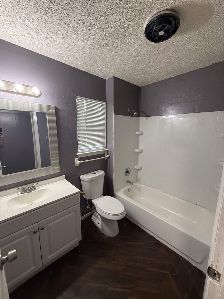 4511 Little Hill Cir - Photo 4 of 10