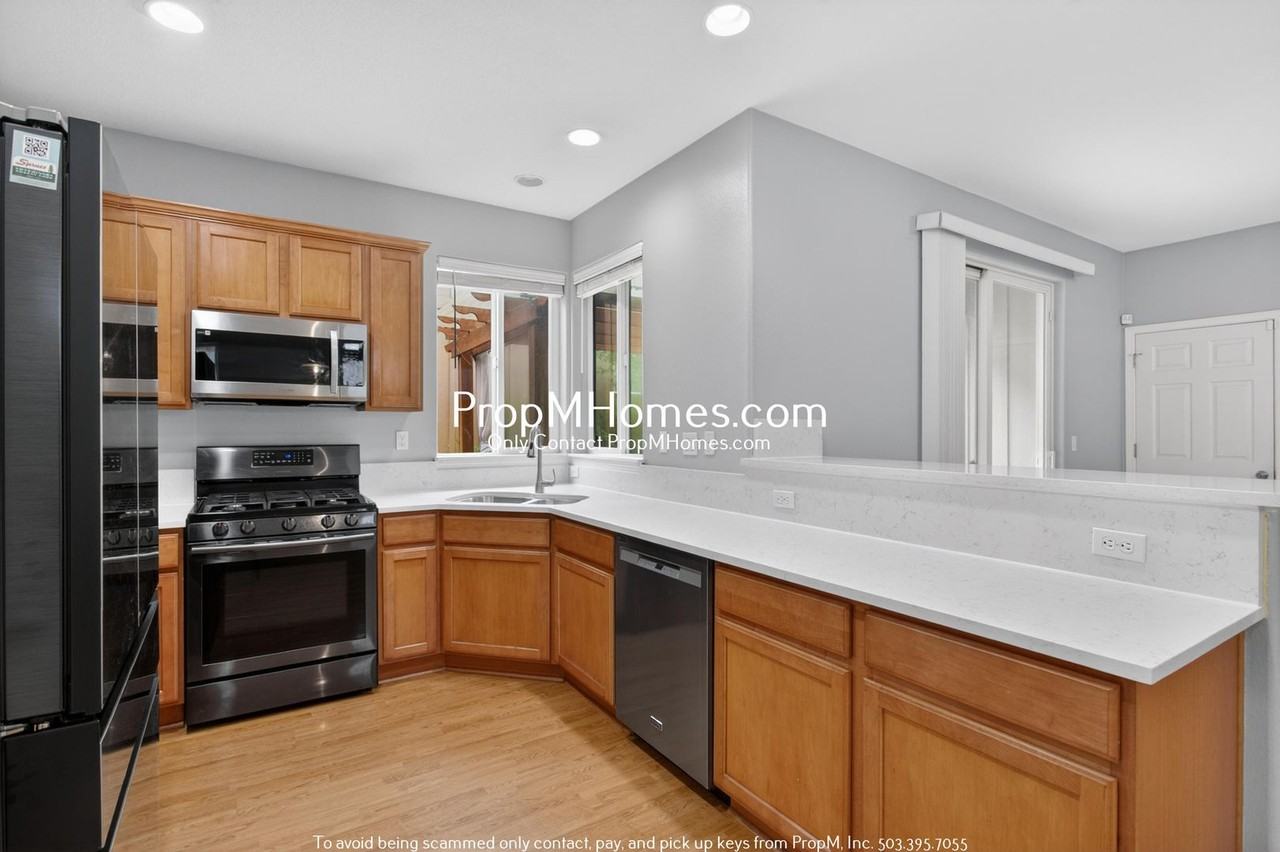 3456 3456 SE Ironwood Avenue - NEW PROPERTY - Photo 5 of 28