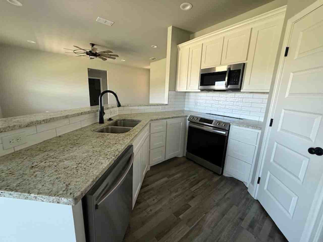 1640 Bandolero Rd - Photo 6 of 20