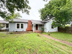 1901 N 28th St - Photo 1 of 1