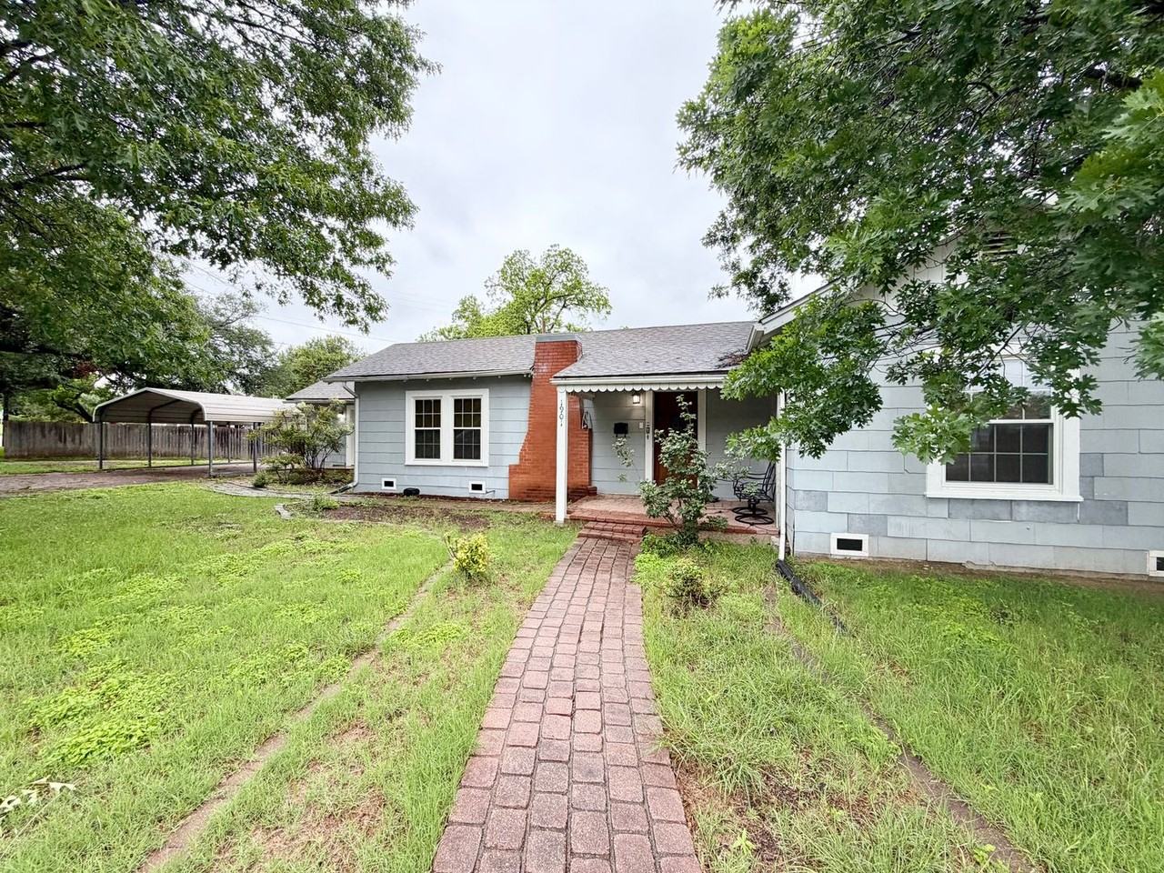 1901 N 28th St - Photo 2 of 18