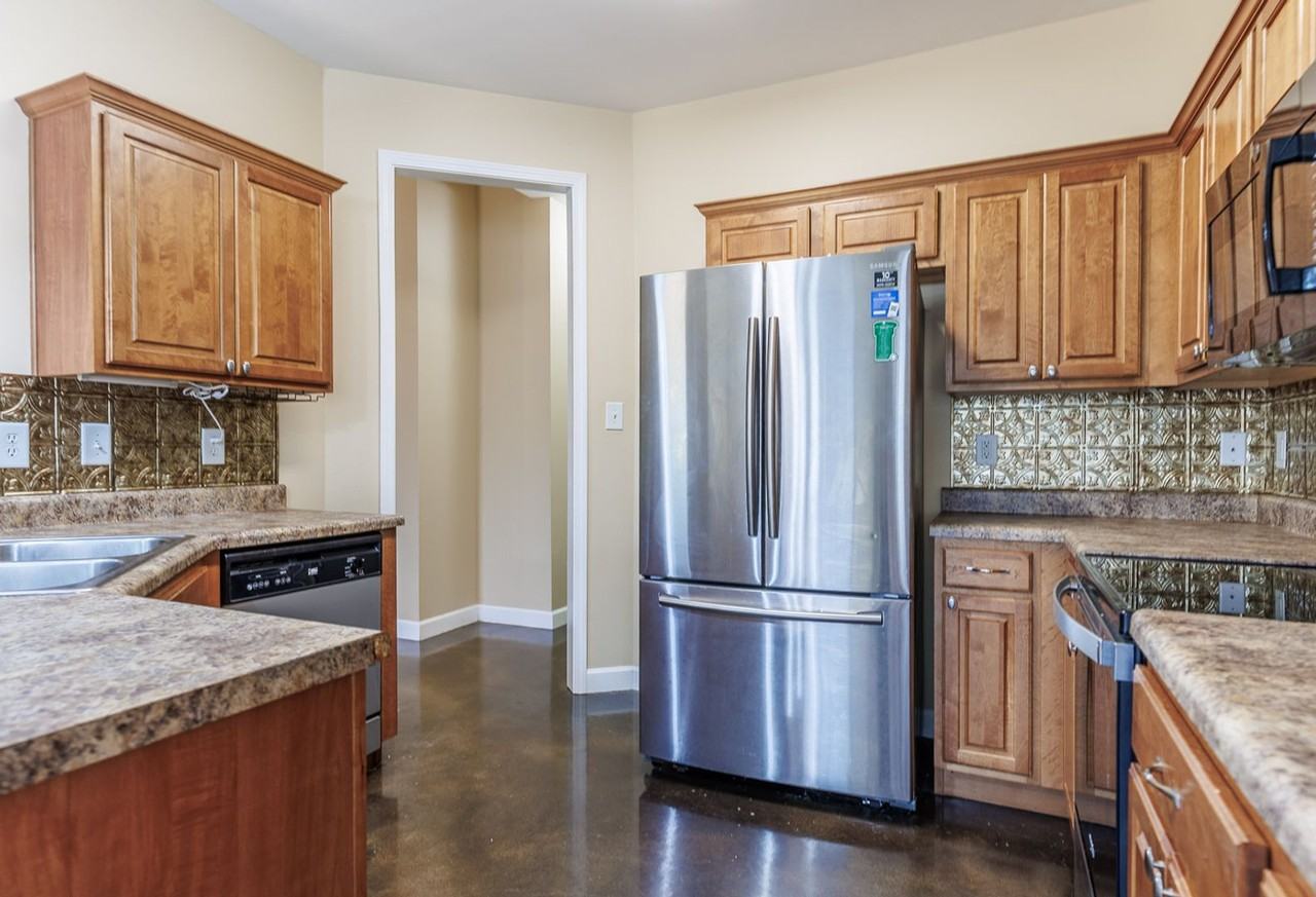 119 Eagle Dr - Photo 7 of 22