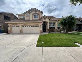 featured image of 3052 Red Oak Ct