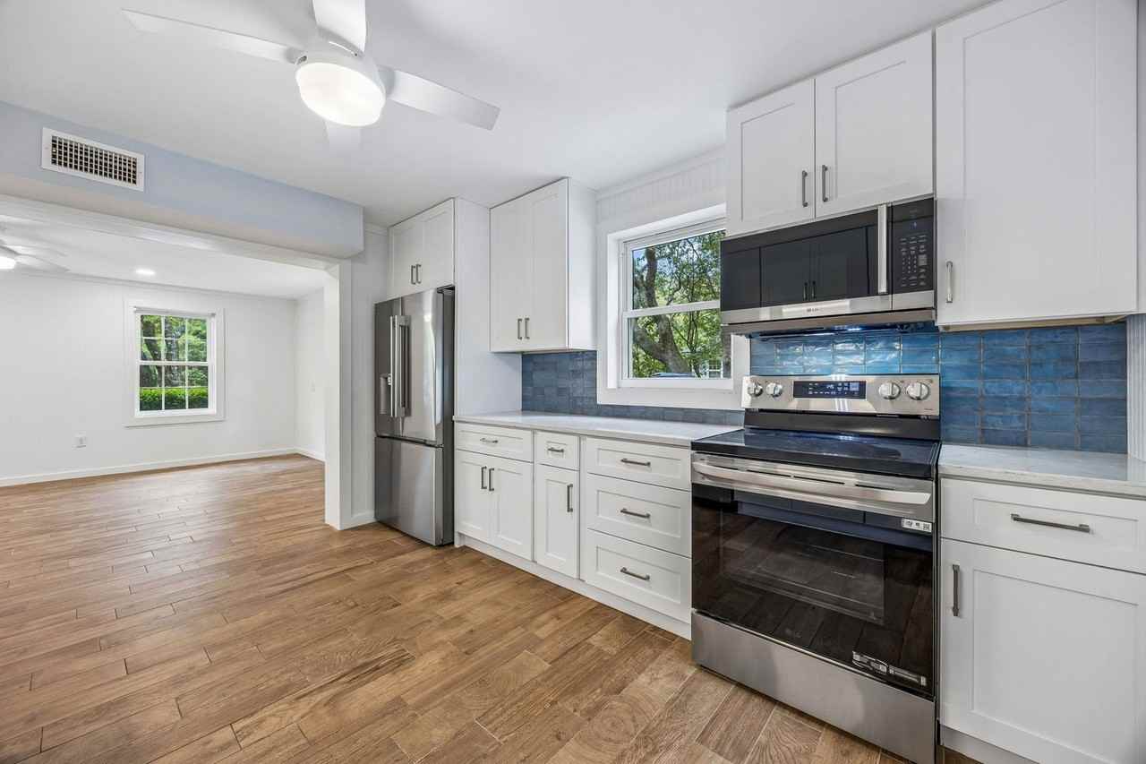 3779 1st Ave - Photo 5 of 29