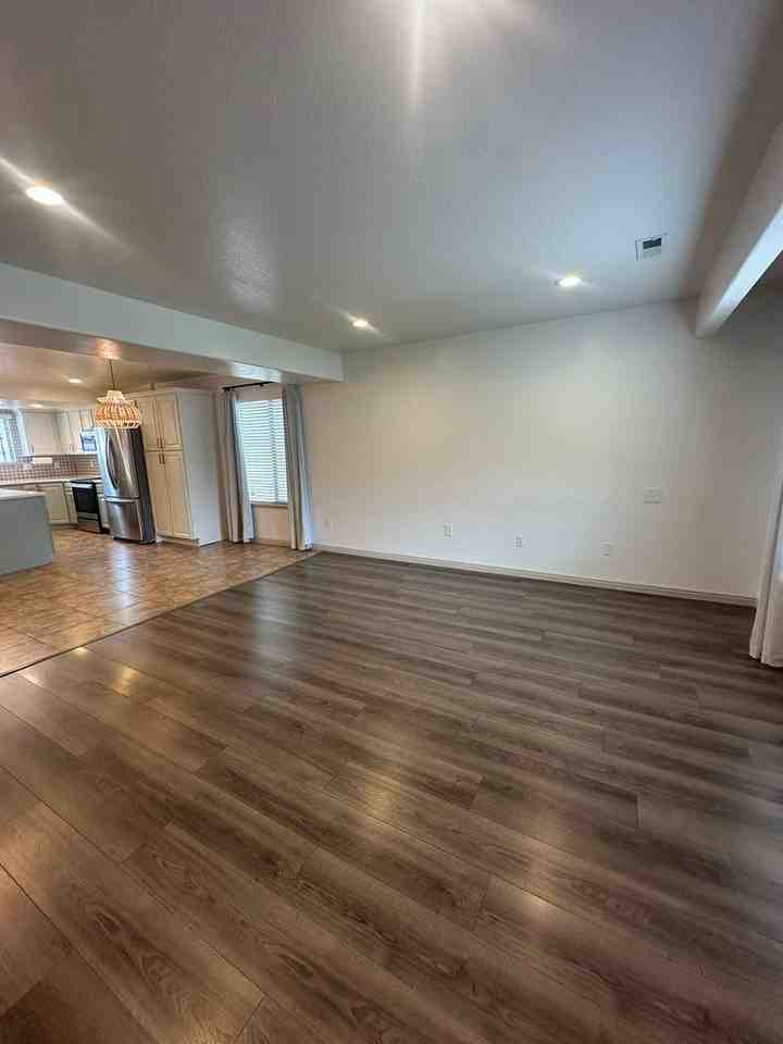 1584 E Sandalwood Dr - Photo 7 of 32