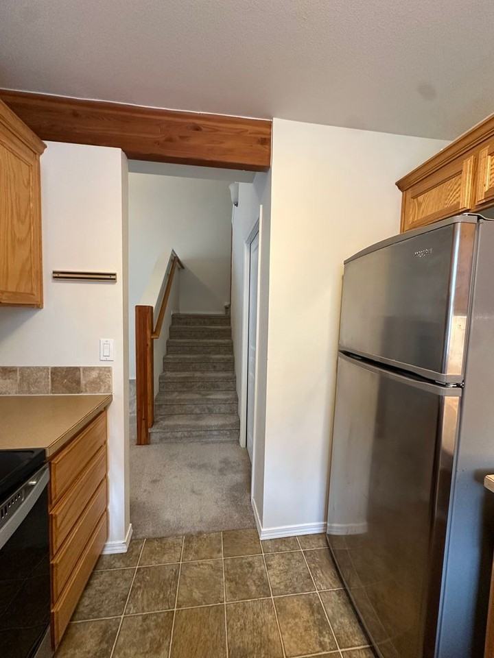 25 Sw Roosevelt Ave - Photo 7 of 33