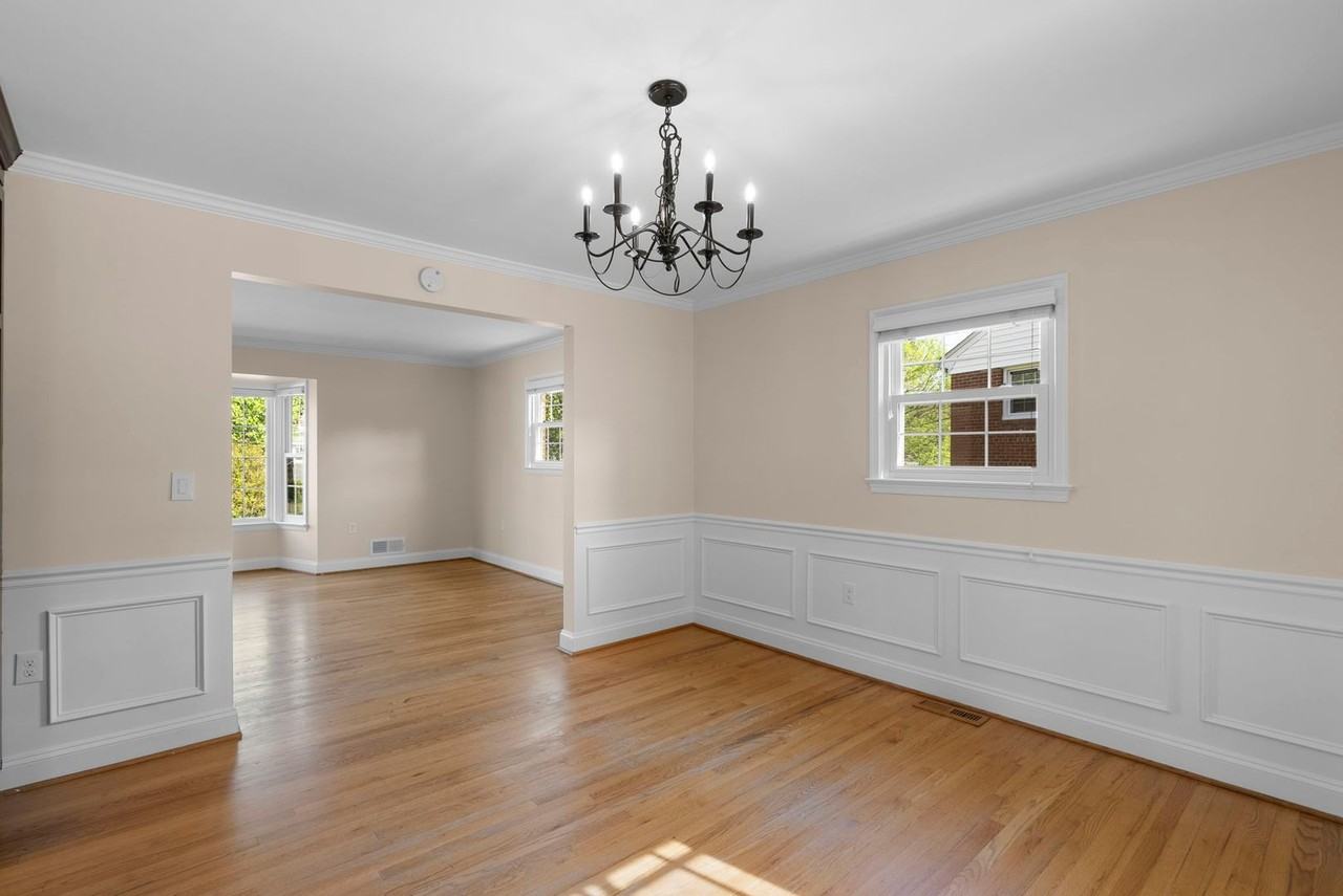 9836 Belhaven Rd - Photo 6 of 50